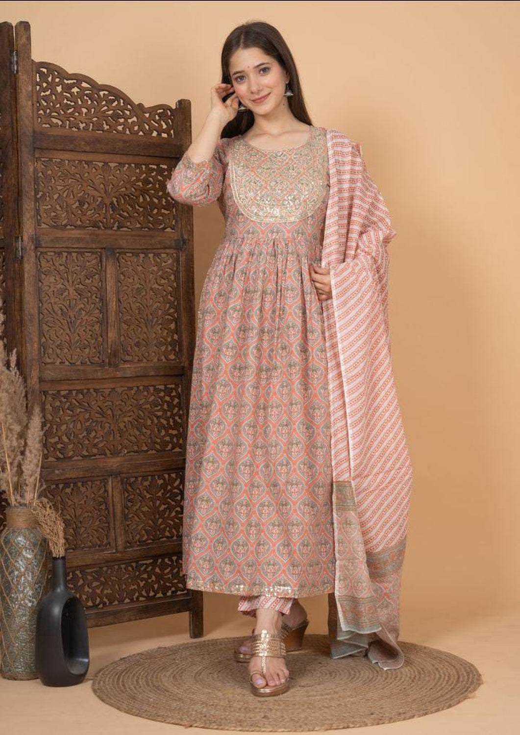 Buy Latest Designer Kurtis Online for Woman | Handloom, Cotton, Silk  Designer Kurtis Online - Sujatra