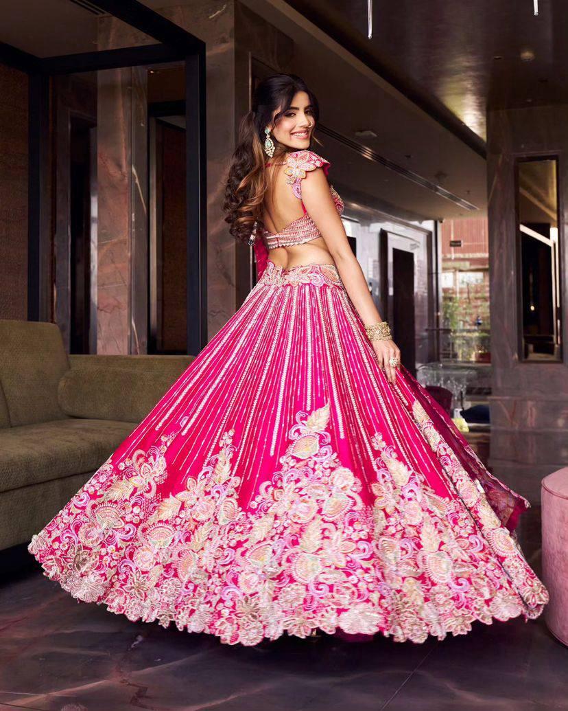 Gorgeous Designer Lehenga Choli with high quality embroidery work Wedding lehenga choli party wear lehenga choli Indian Women