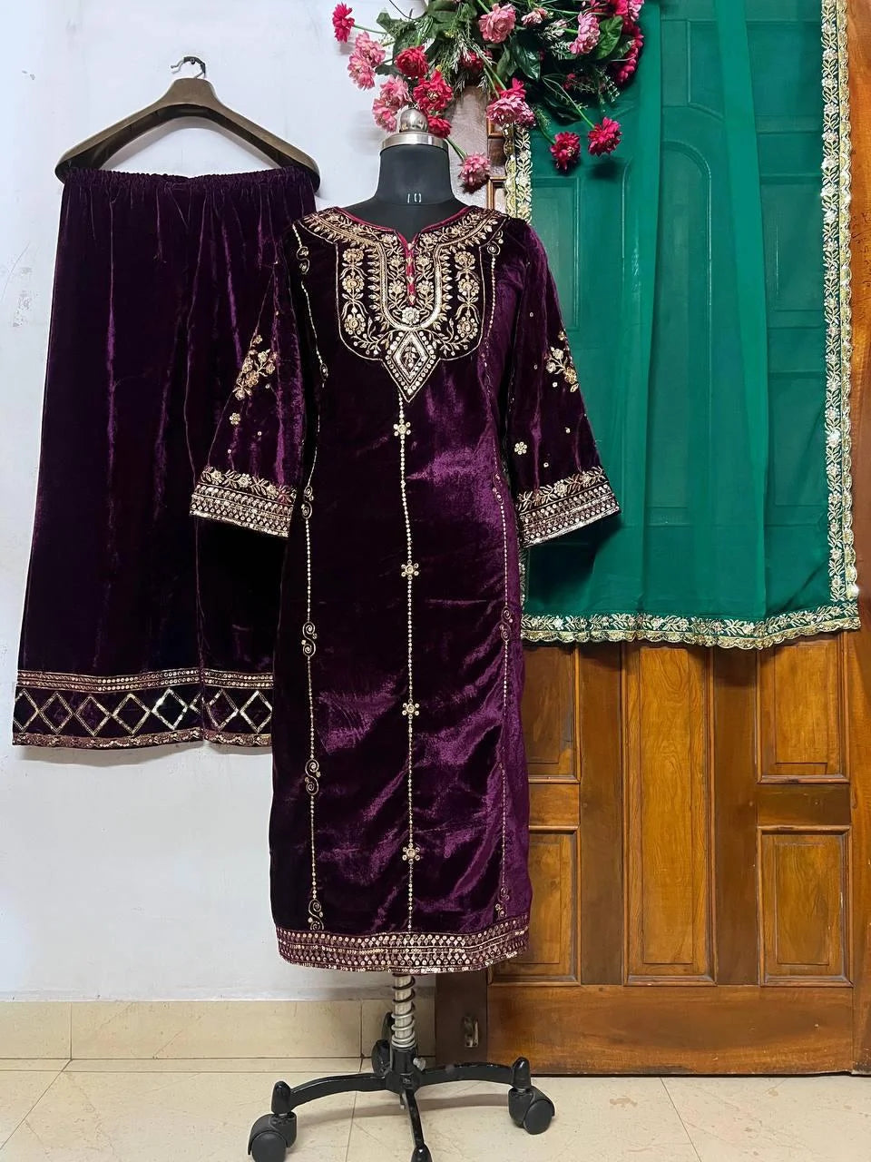 VELVET KURTI-PLAZZO SET