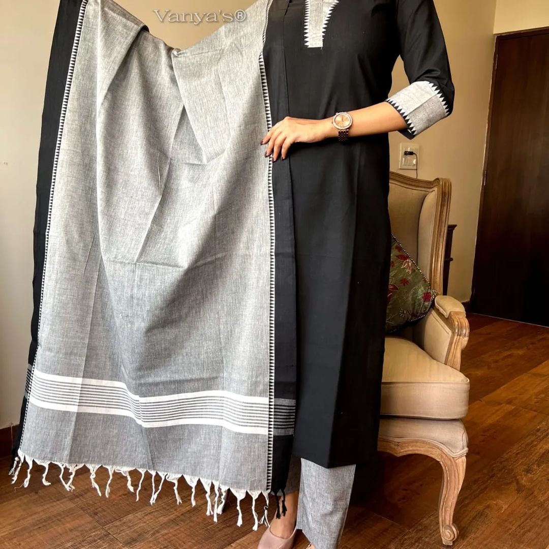 premium South cotton handloom kurti with temple border on yoke and sleeves Paried with handloom cotton pants and dupatta