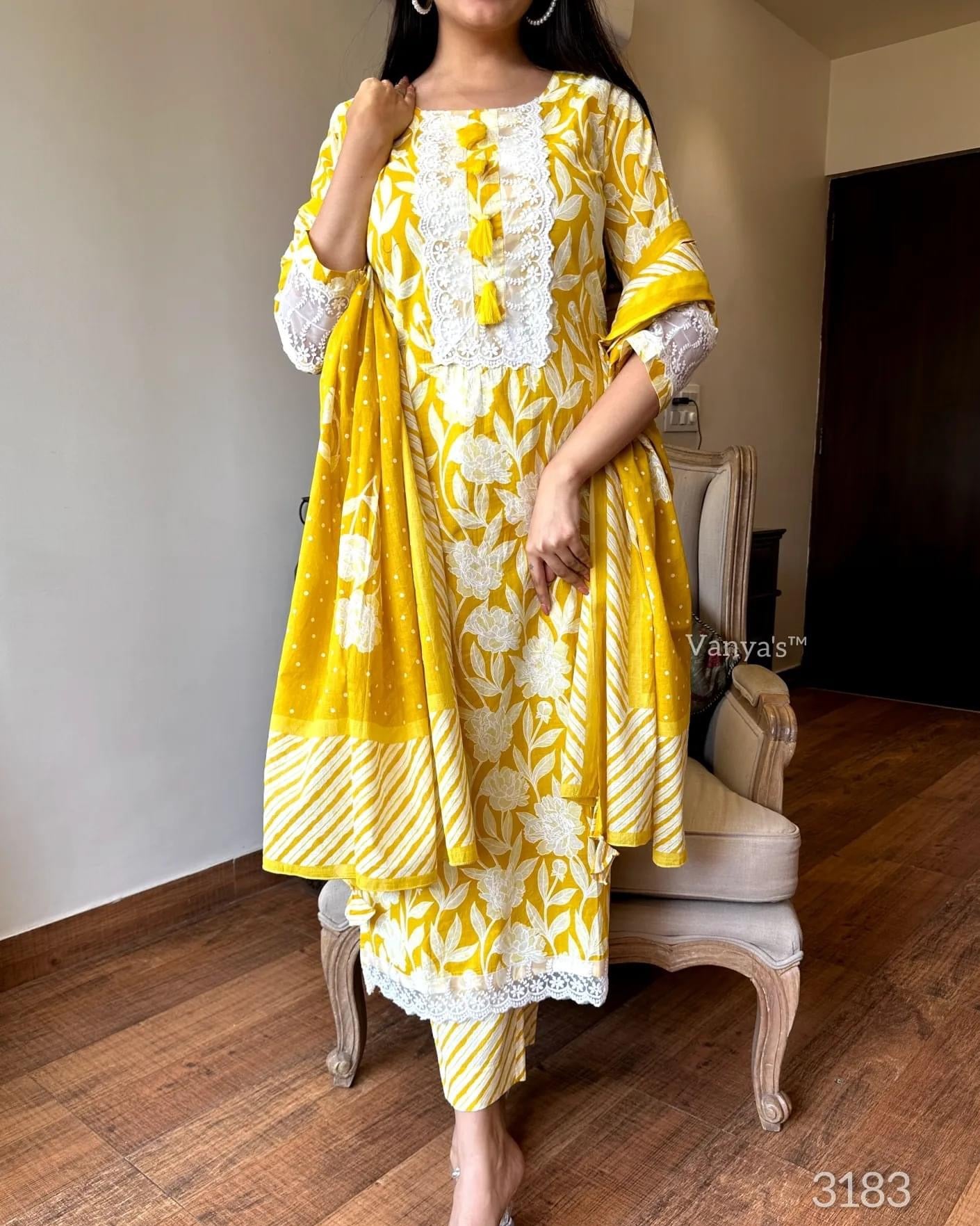 Haldi suiltEmbroidered Salwar Kameez Dress, Formal 3 Piece Suit, Long Sleeve Pakistani Suit, Handmade Designer Traditional Wear, Readymade Dress