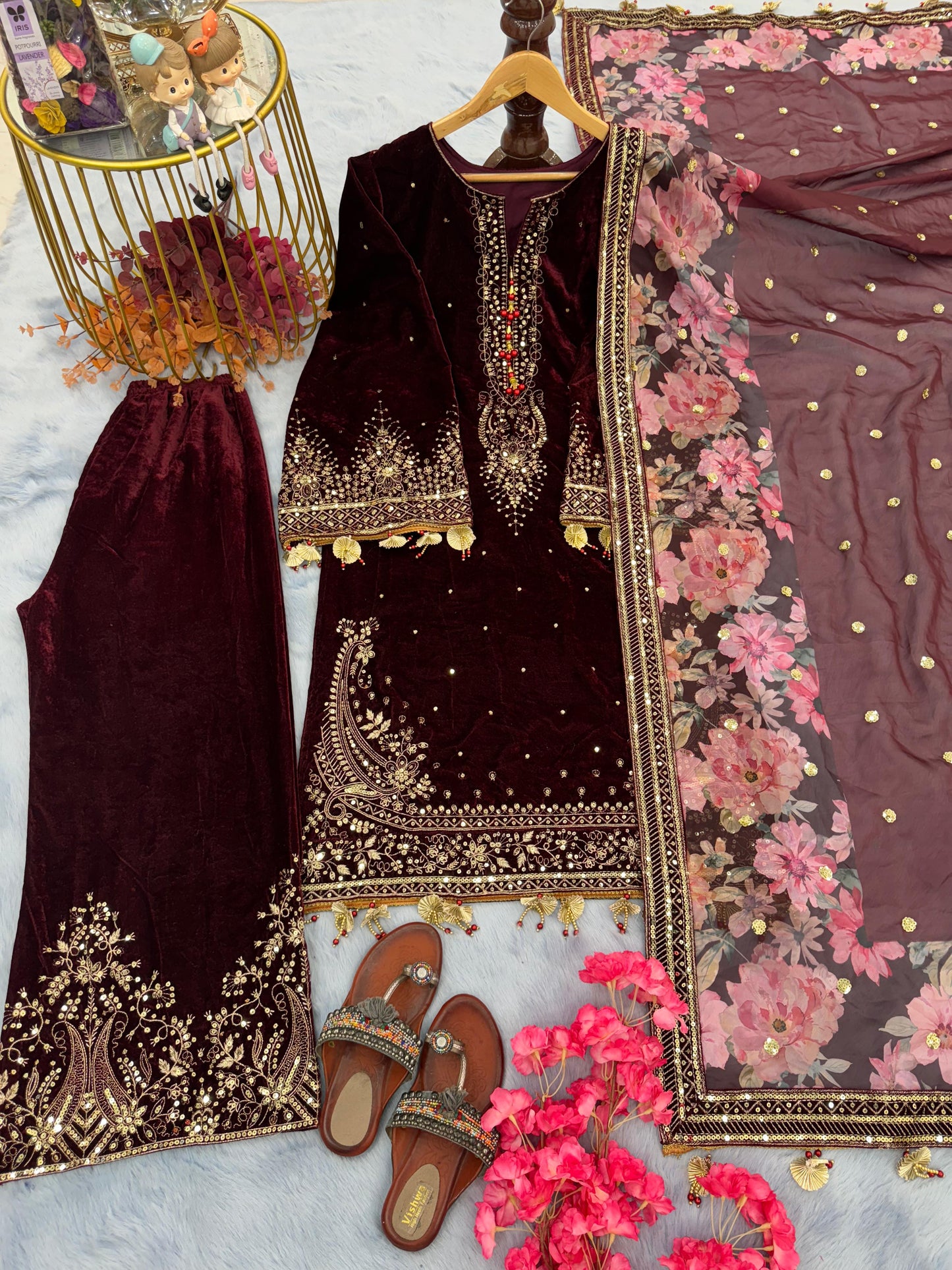 Pakistani velvet dress | Indian wedding dress | Pakistani velvet salwar kameez | Pakistani velvet suits