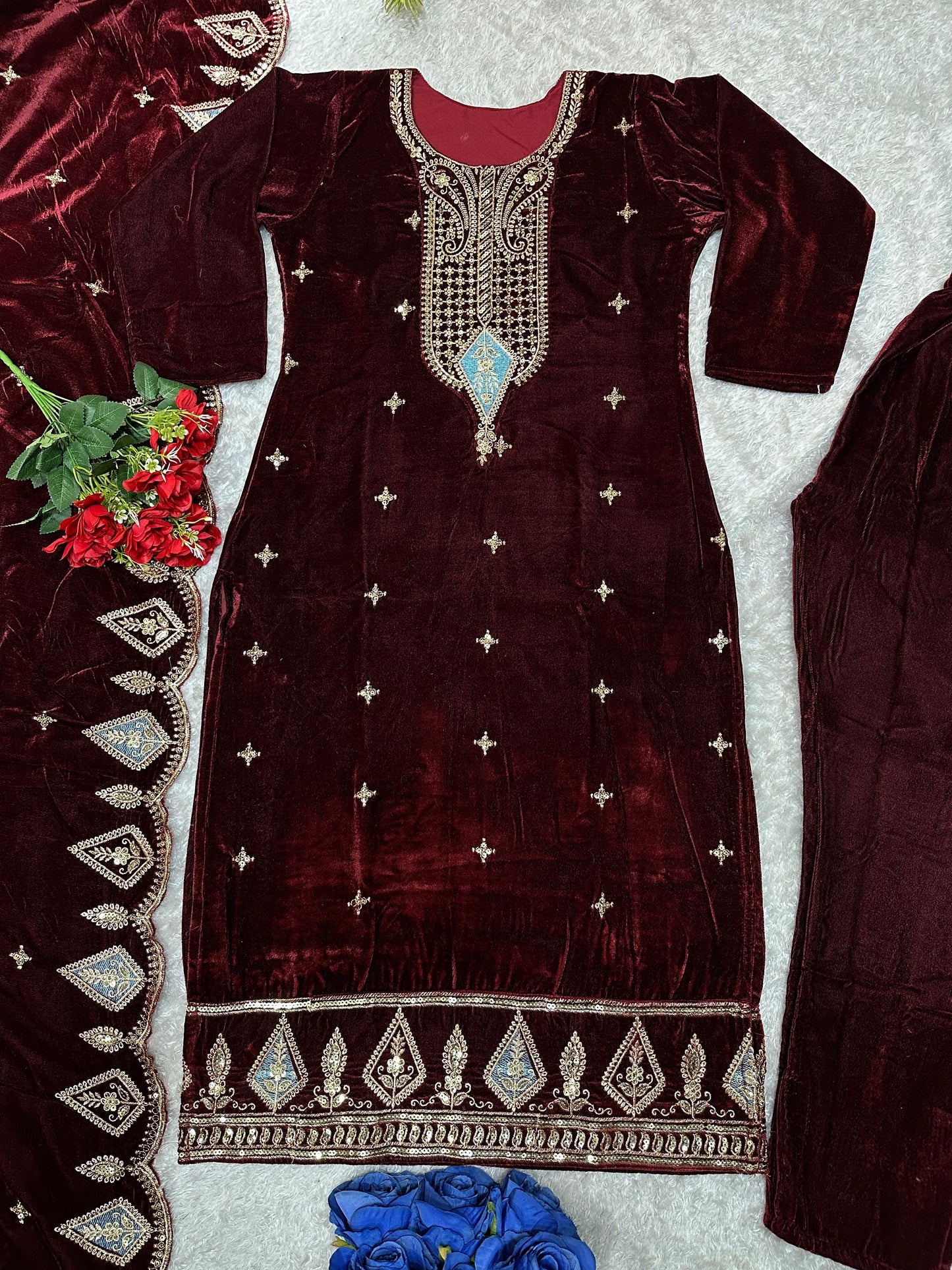 Pakistani velvet dress | Indian wedding dress | Pakistani velvet salwar kameez | Pakistani velvet suits