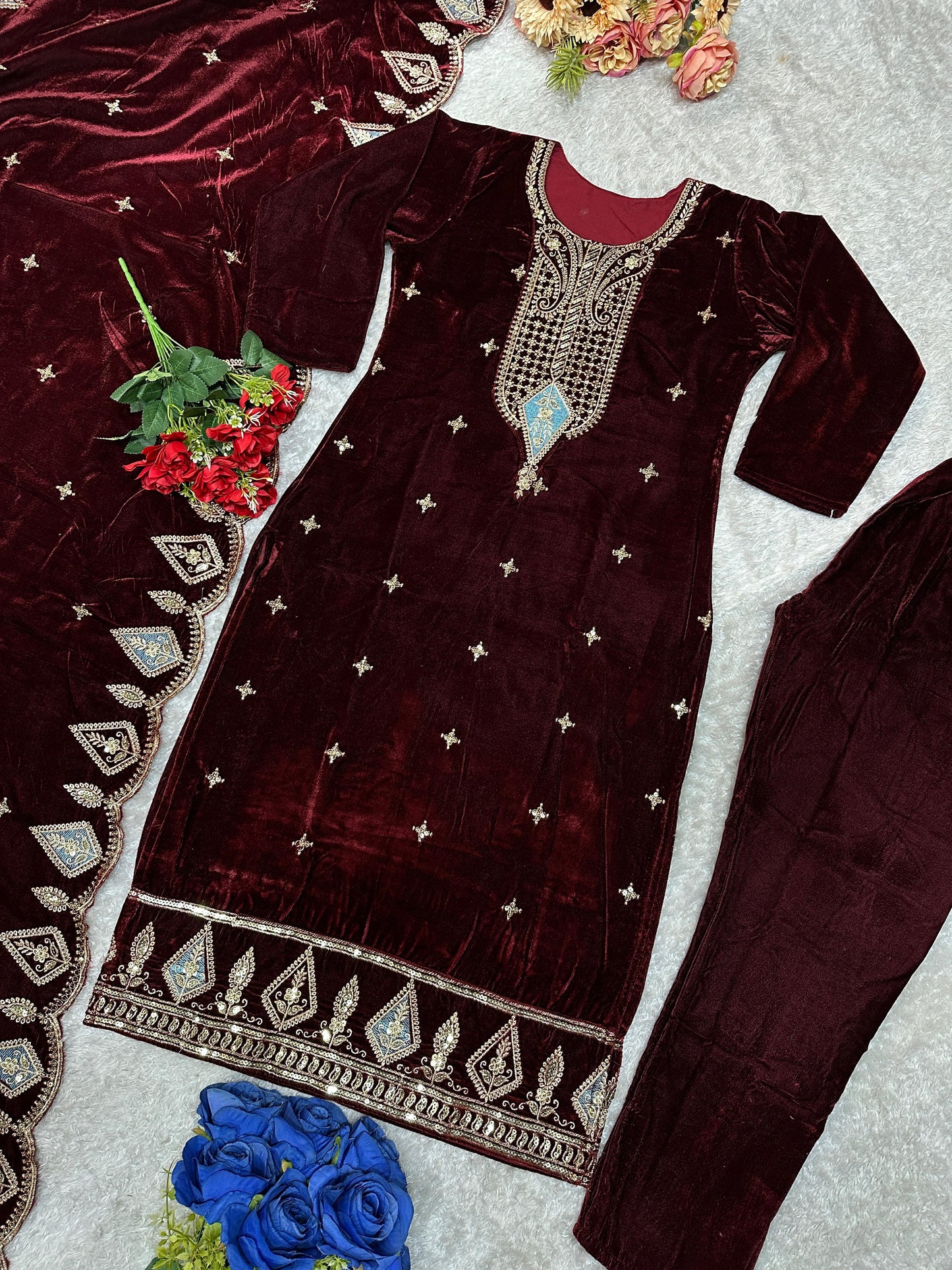 Pakistani velvet dress | Indian wedding dress | Pakistani velvet salwar kameez | Pakistani velvet suits