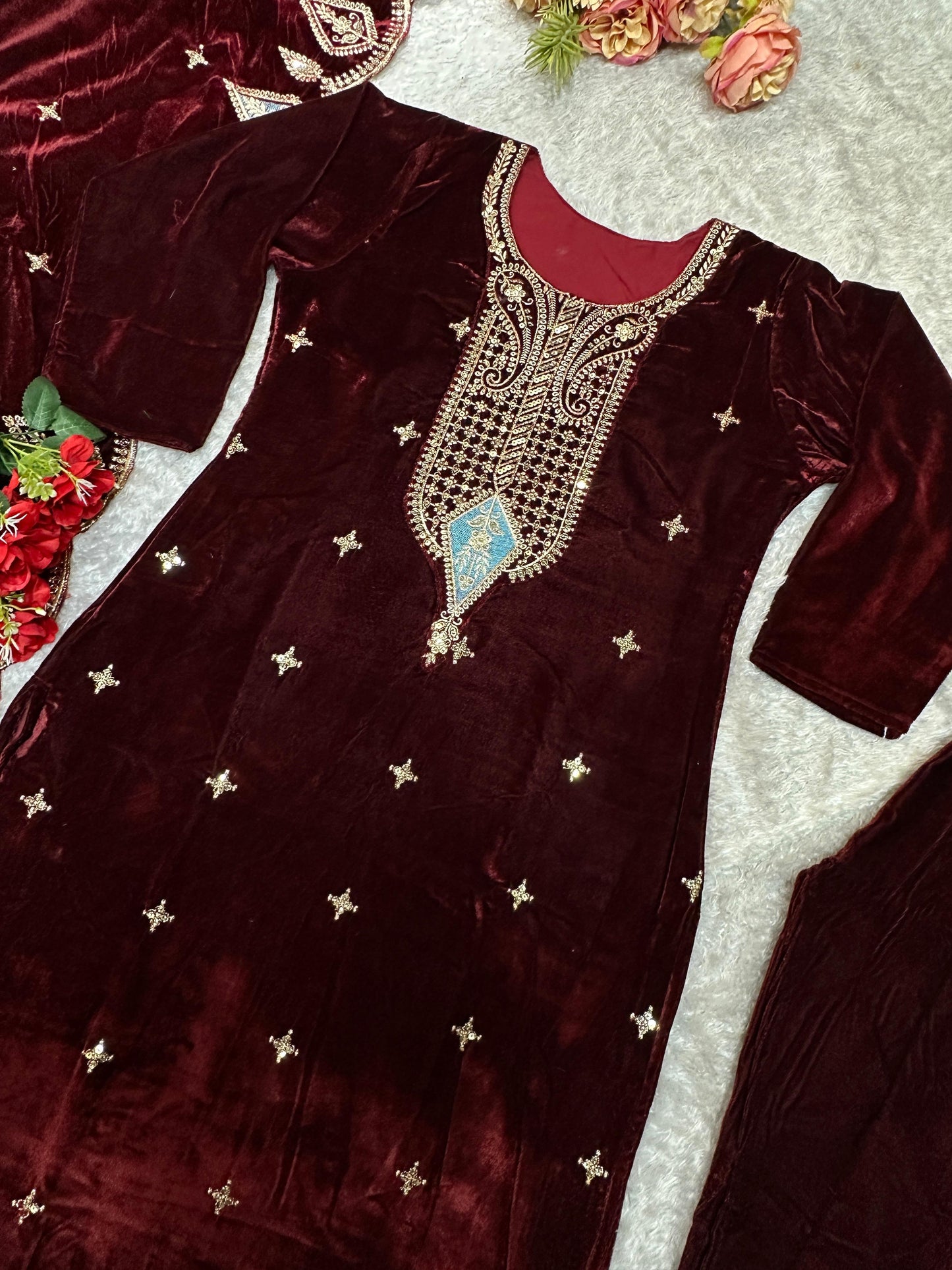 Pakistani velvet dress | Indian wedding dress | Pakistani velvet salwar kameez | Pakistani velvet suits