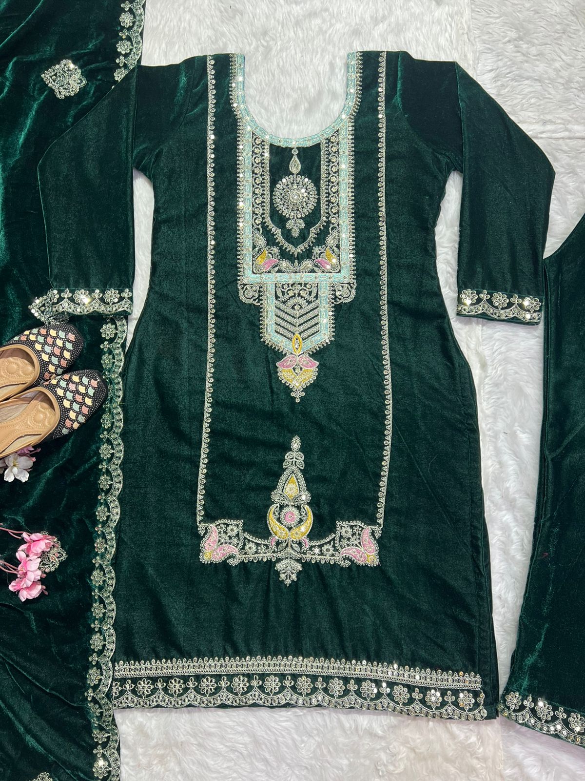 Heavy green Velvet Salwar kameez Pakistani Suit Sequence Embroidery Work Festival kurti set Indian Salwar suit Readymade Suit for women