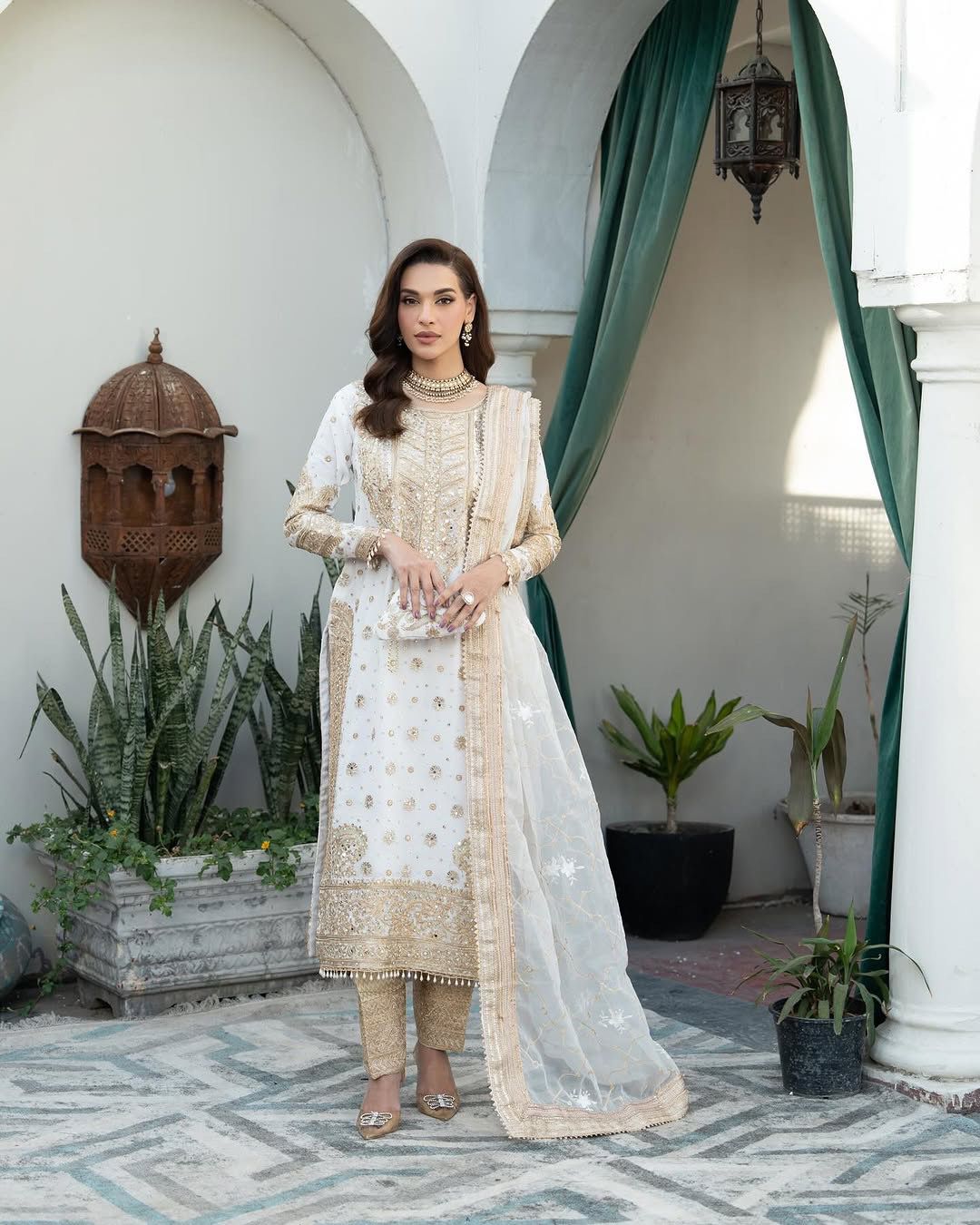 Eid wear Pakistani Embroidered Salwar Kameez kurta & Kurtis set Indian Festival Wear Kurta Palazzo Dupatta set for Women Wedding Dress