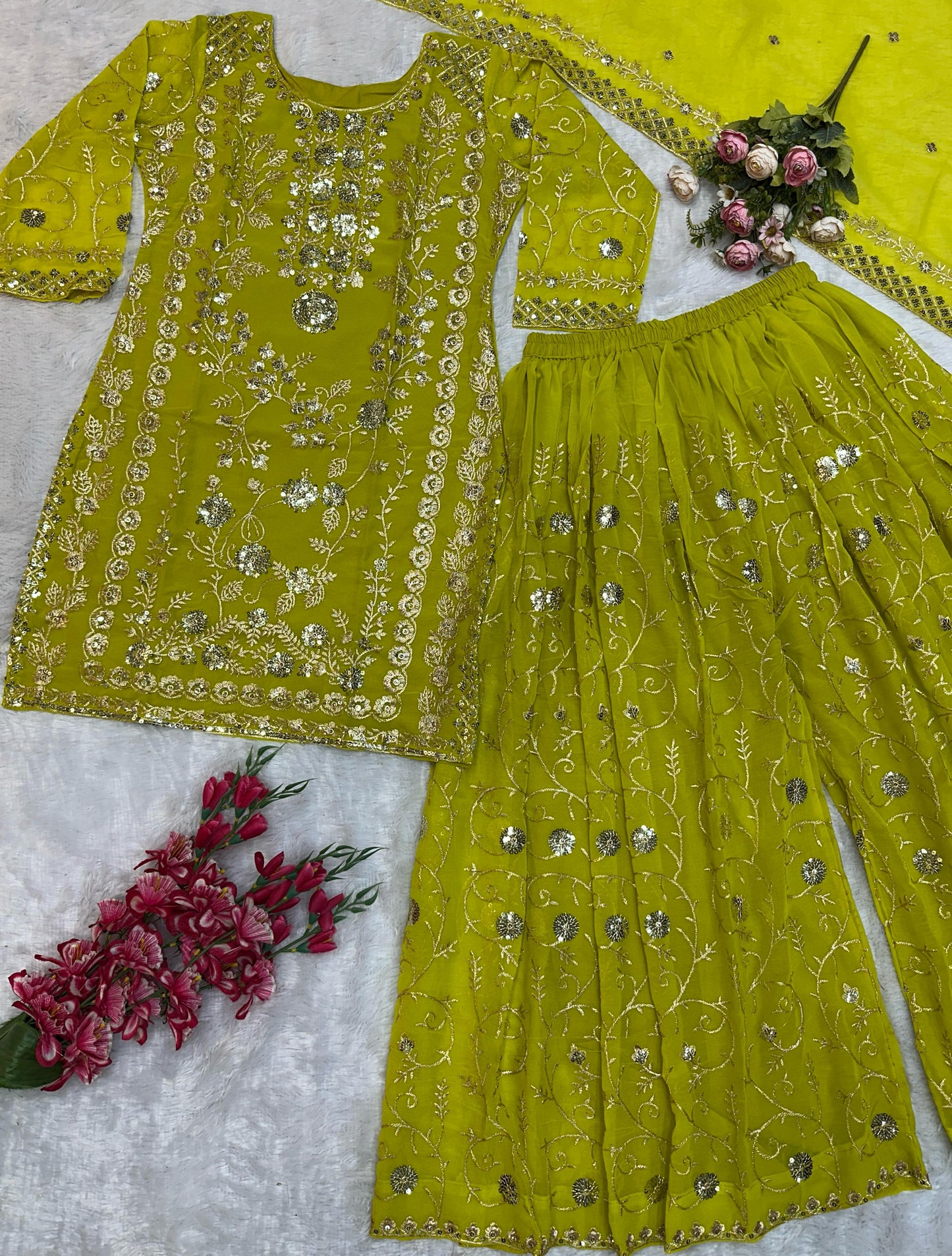 Exquisite Embroidered Kurta Sharara Set – Pakistani Wedding Wear with Dupatta & Sequin Detailing