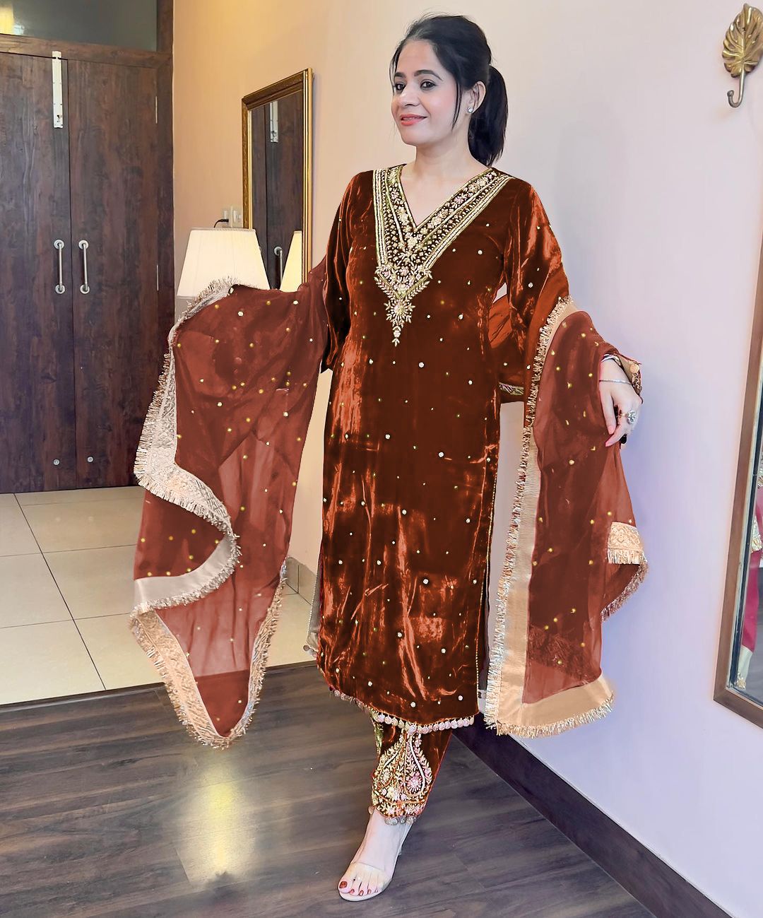 Đěsigner Party Wear Look Heavy Pure Viscose Velvet Top Plazzo & Dupatta Set