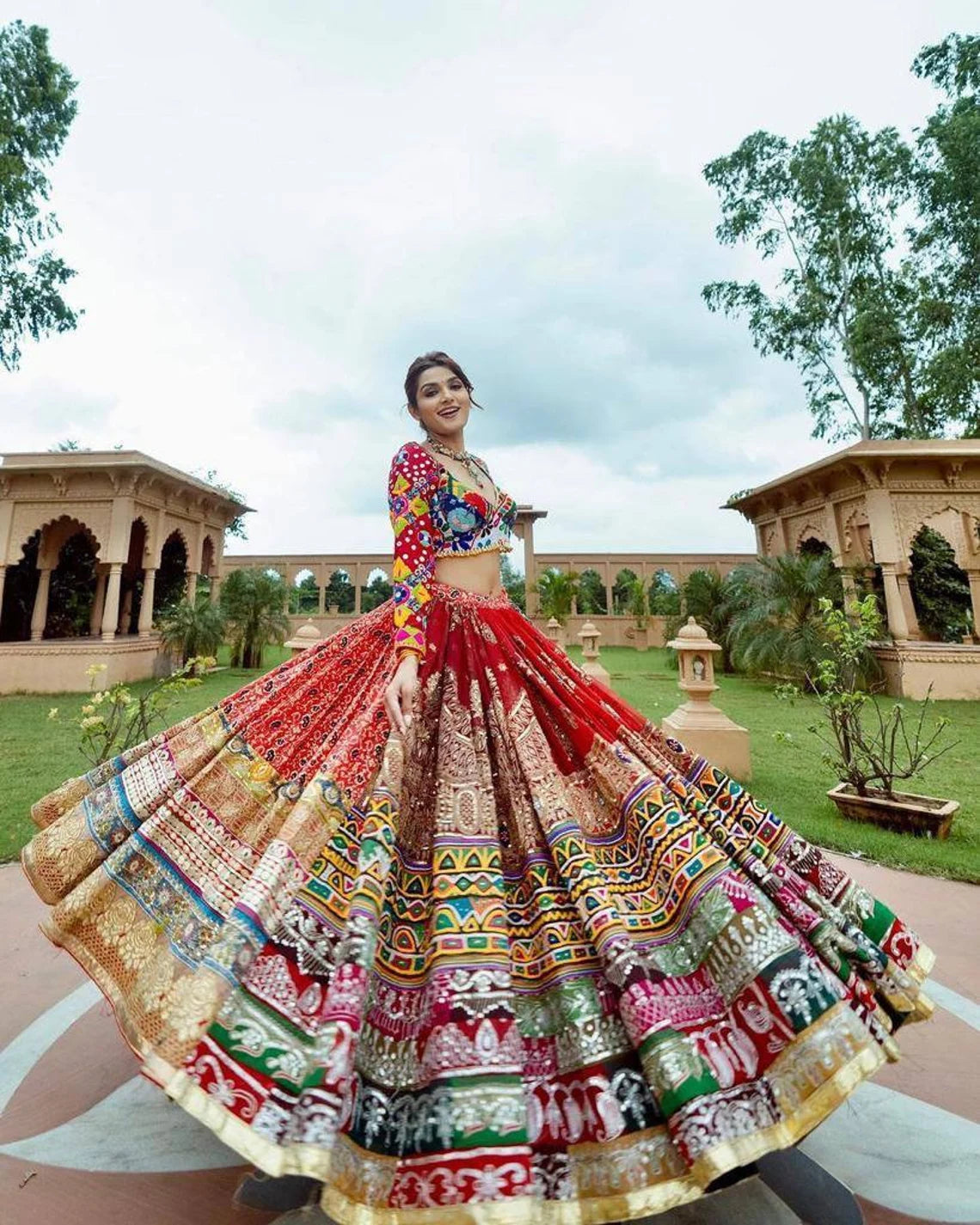 Chaniya Choli For Navratri, Garba lehenga women, Navratri Dress, Navratri Lehenga,navratri chaniya choli, Garba Lehenga