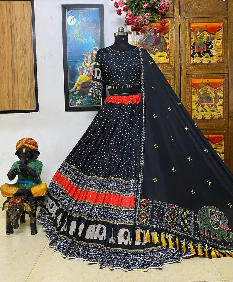 Embellished Euphoria: Ornate Navratri Black Lehenga Choli Ensembles