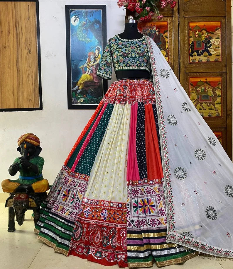 Flamenco Flair: Flamboyant Navratri Lehenga Choli Styles