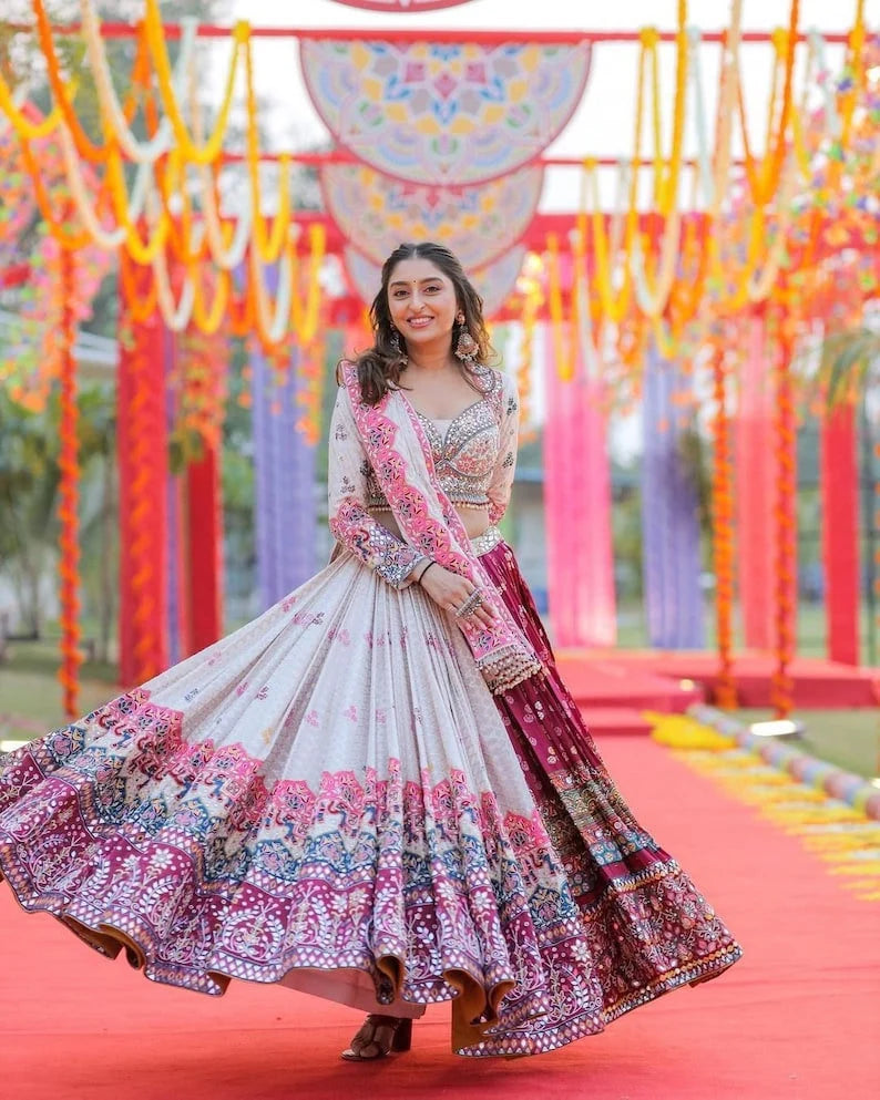 Navratri Speacial Lehenga Choli For Women Indian Traditional Festival Dandiya Dance Lehenga Choli Sangeet Party Wear Gujarati Chaniya Choli