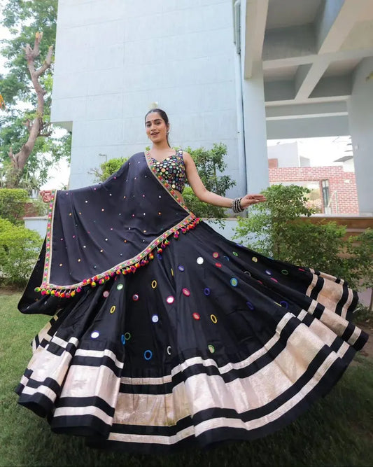 Beautiful Navratri Lehenga Choli For Women, Ready To Wear Lehenga, Indian Wedding Festival Party Wear Lehenga, Chaniya Choli