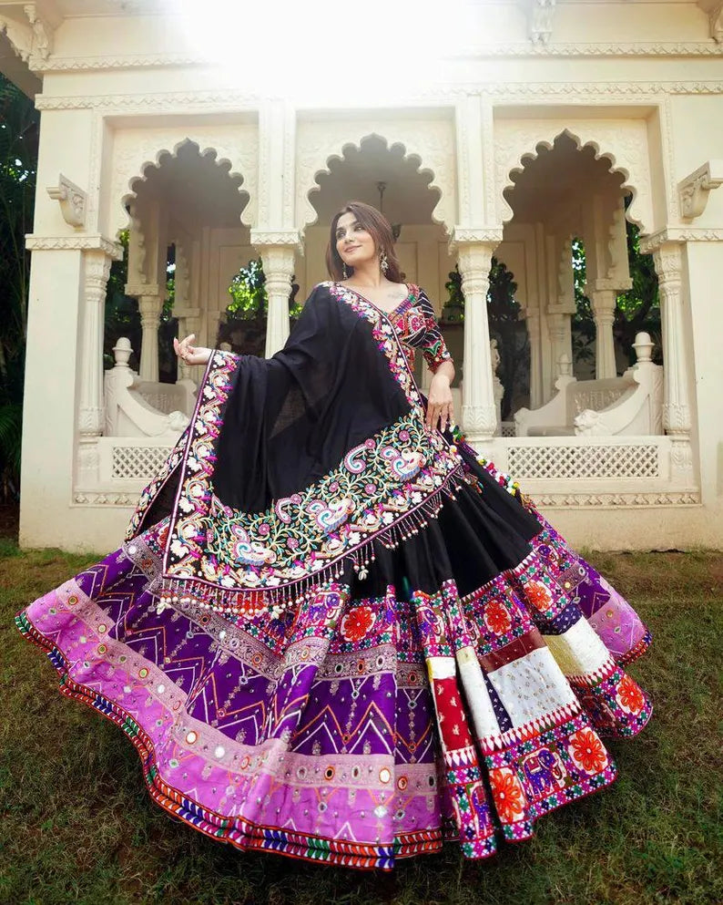 Chaniya Choli For Garba, Garba lehenga women, Navratri Dress, Navratri Lehenga, Navratri Ghagra Choli,navratri chaniya choli, Garba Lehenga