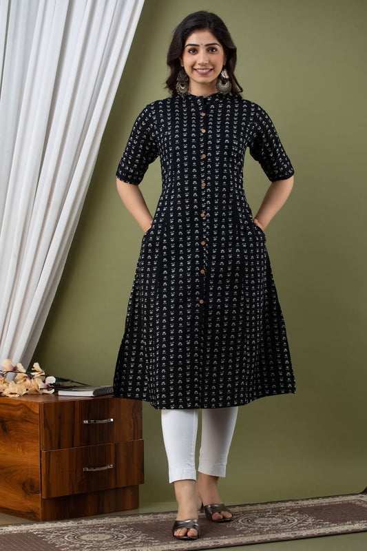 Princess cut aline kurta with both side pocket, wooden button on chest and sleeves in very fine quality cotton slub fabric Indian Kurti