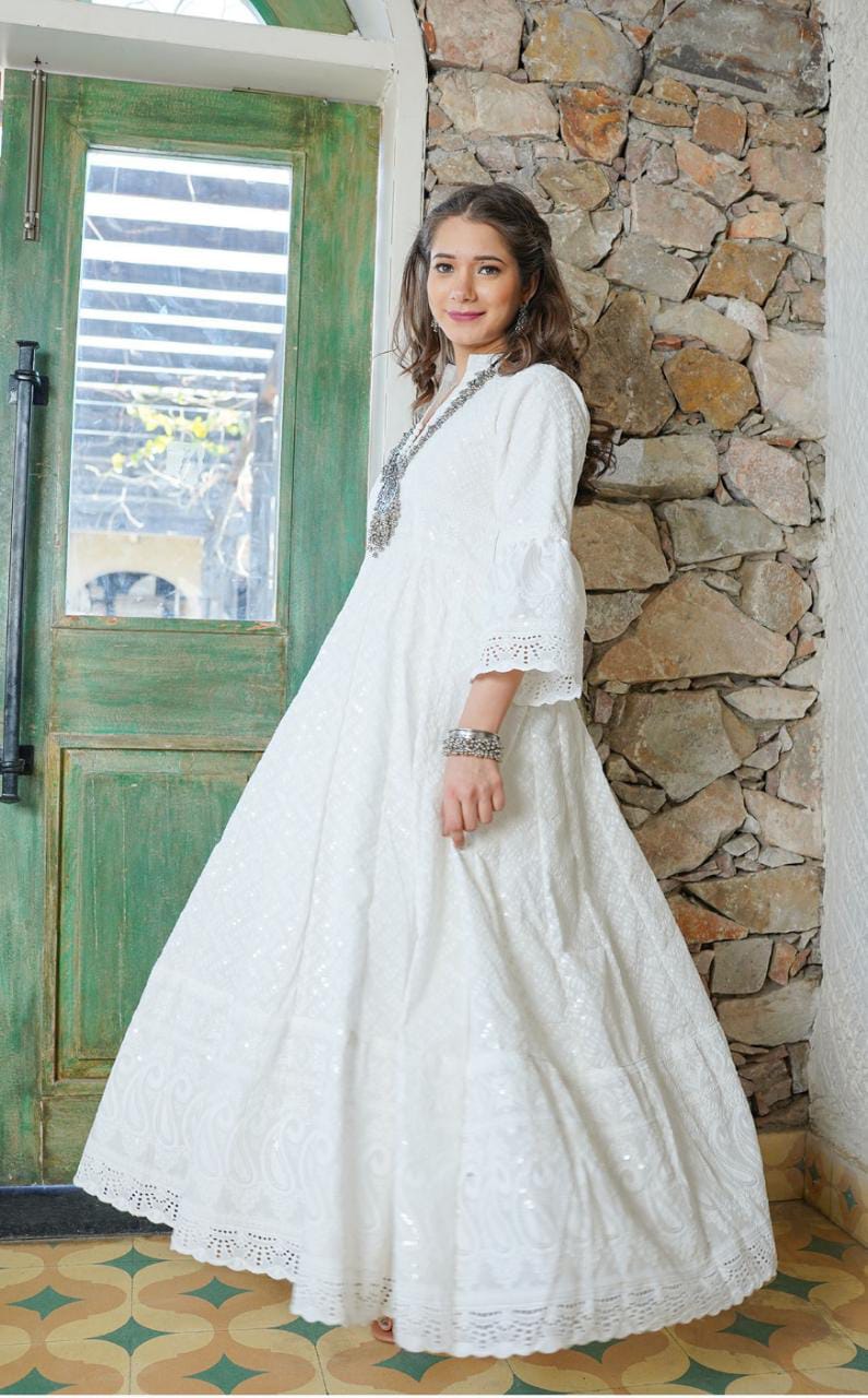 white luckhnawi chikankari cotton Kurti Pant Dress , 2 Pieces Fully Readymade Stitched Dress Set.