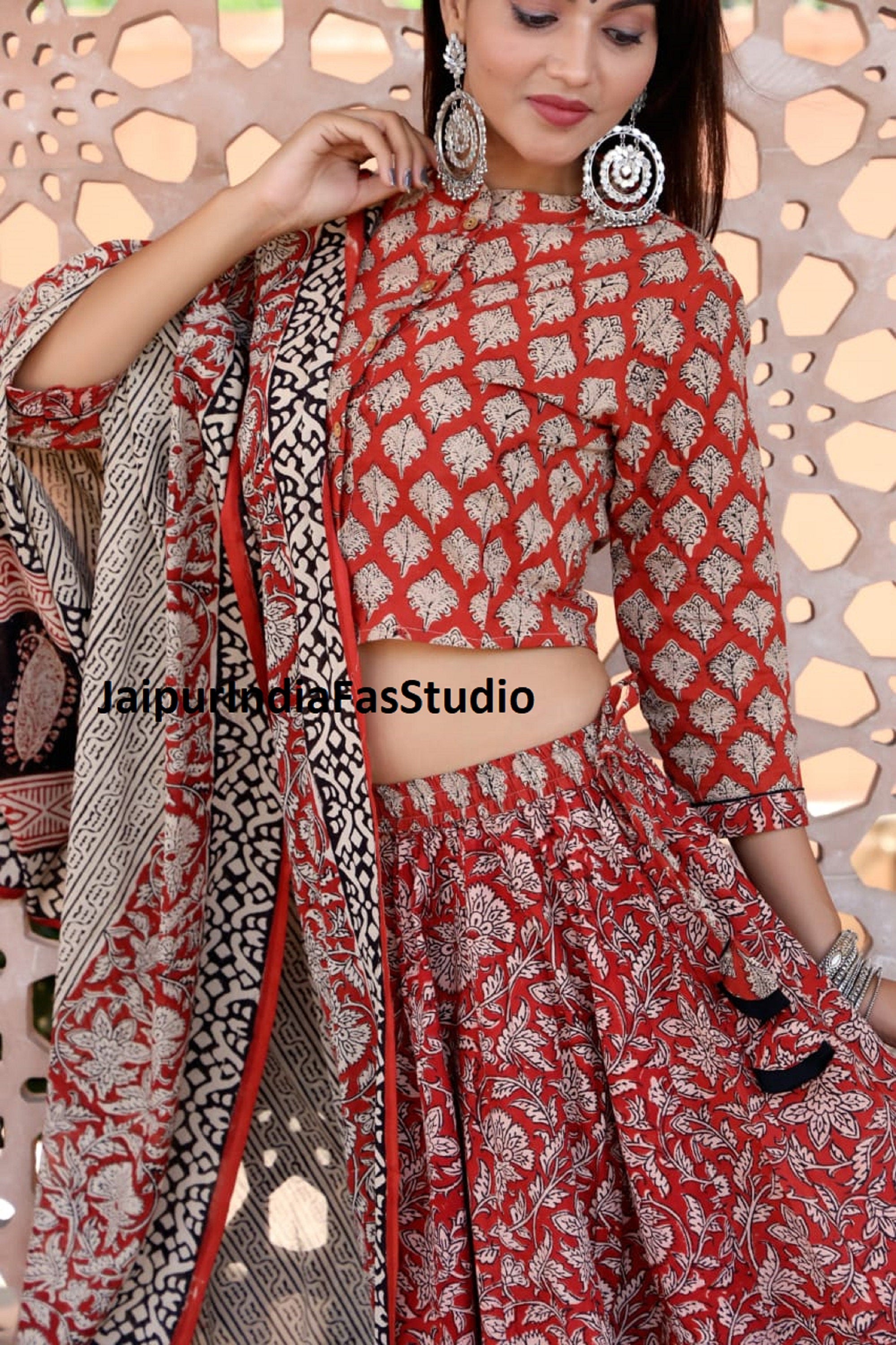 Buy Stylish Fancy Designer Multicoloured Cotton Lehenga Cholis For Girls -  Lowest price in India| GlowRoad