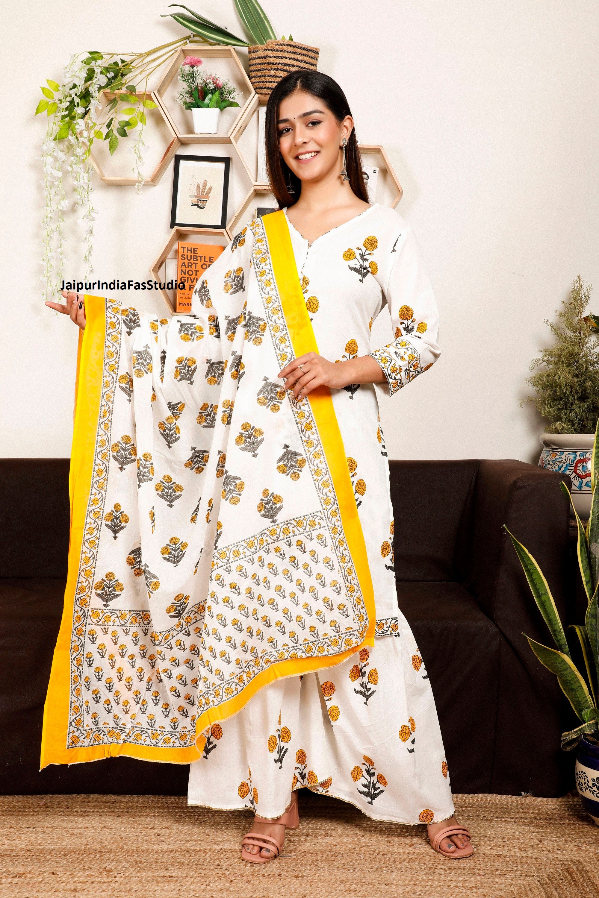 Embroidered Cotton Silk Punjabi Suit in White : KMK589
