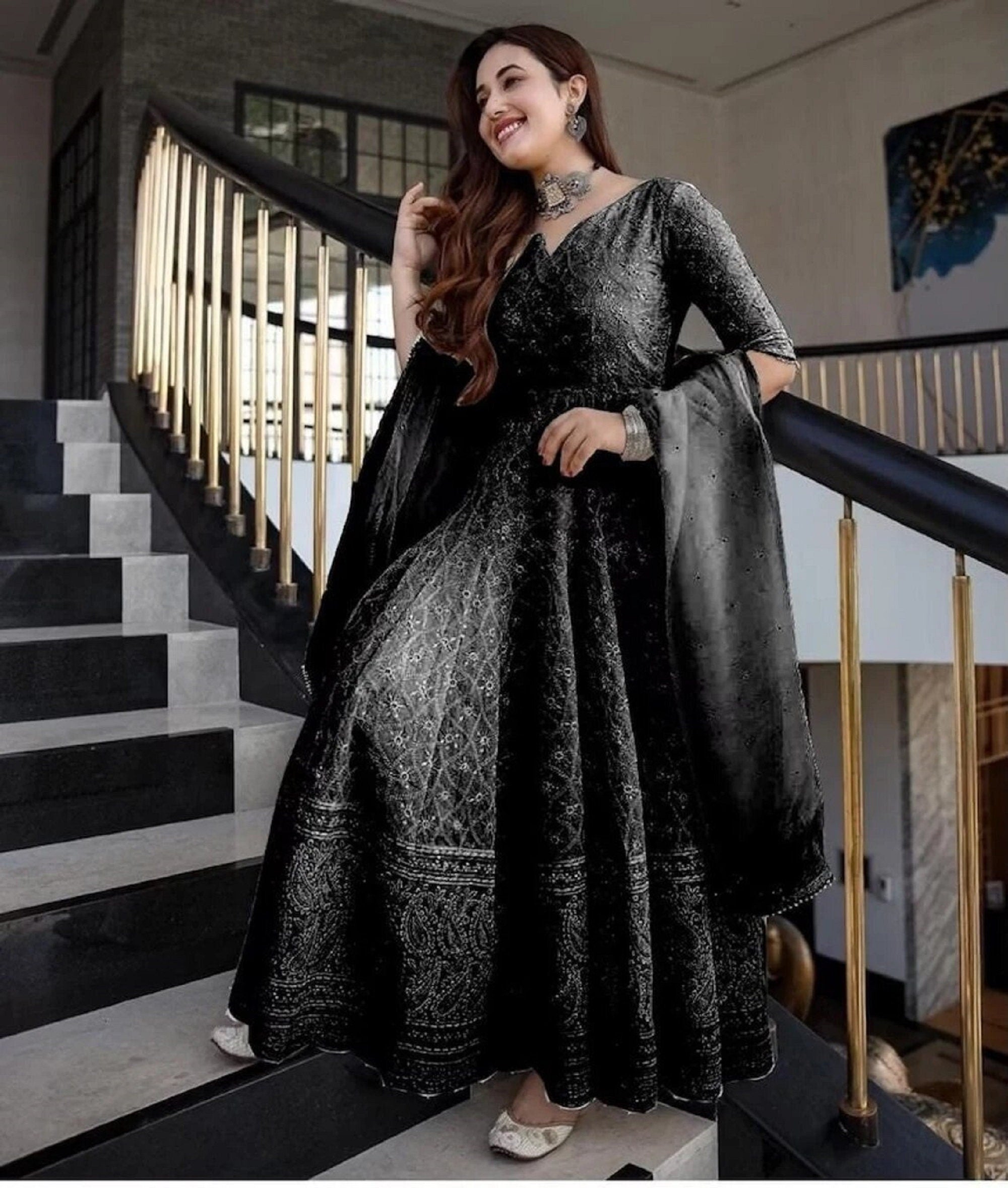 Full store black anarkali