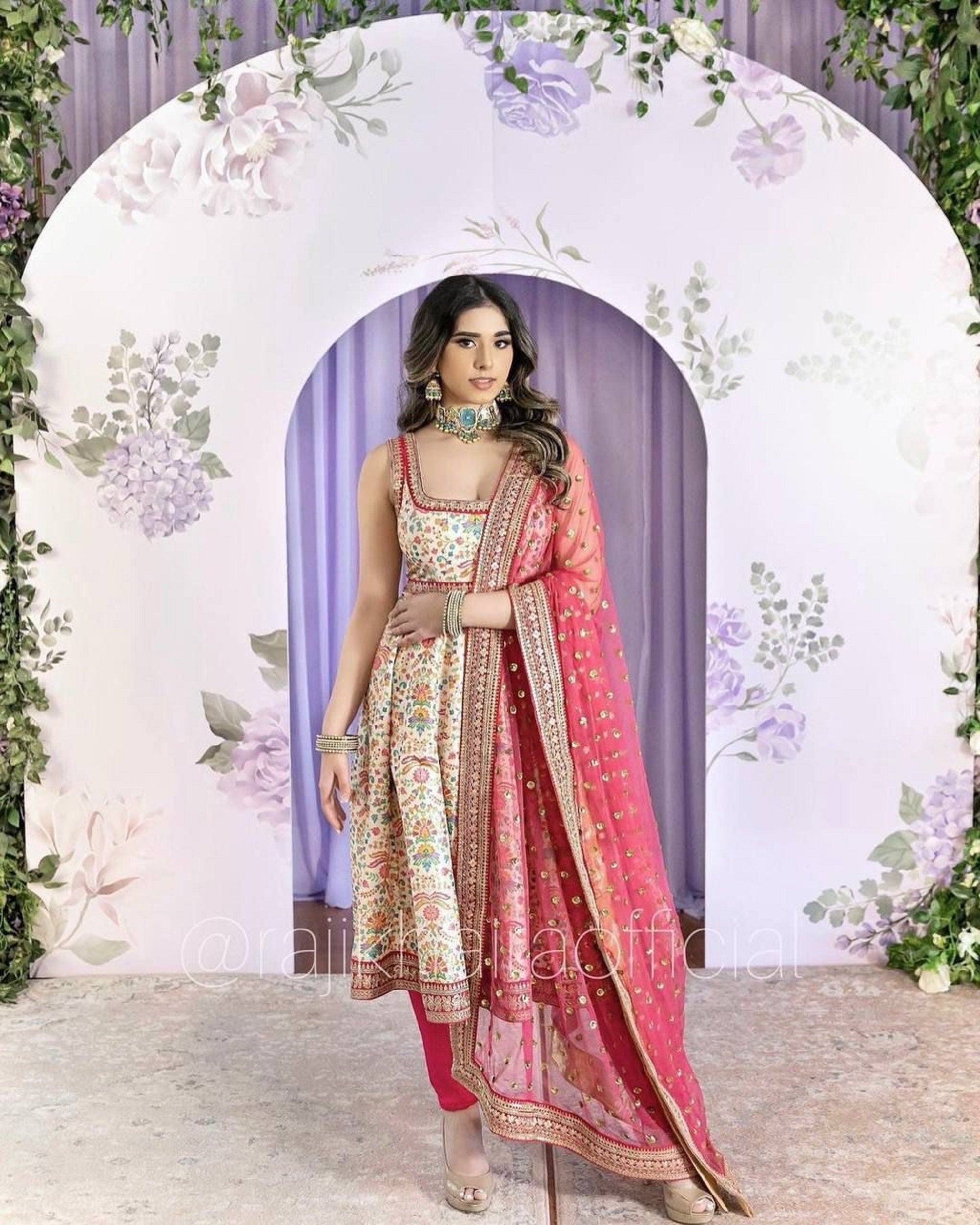 Buy Mint Green Vasansi Silk Printed Anarkali Gown Online – Vasansi Jaipur