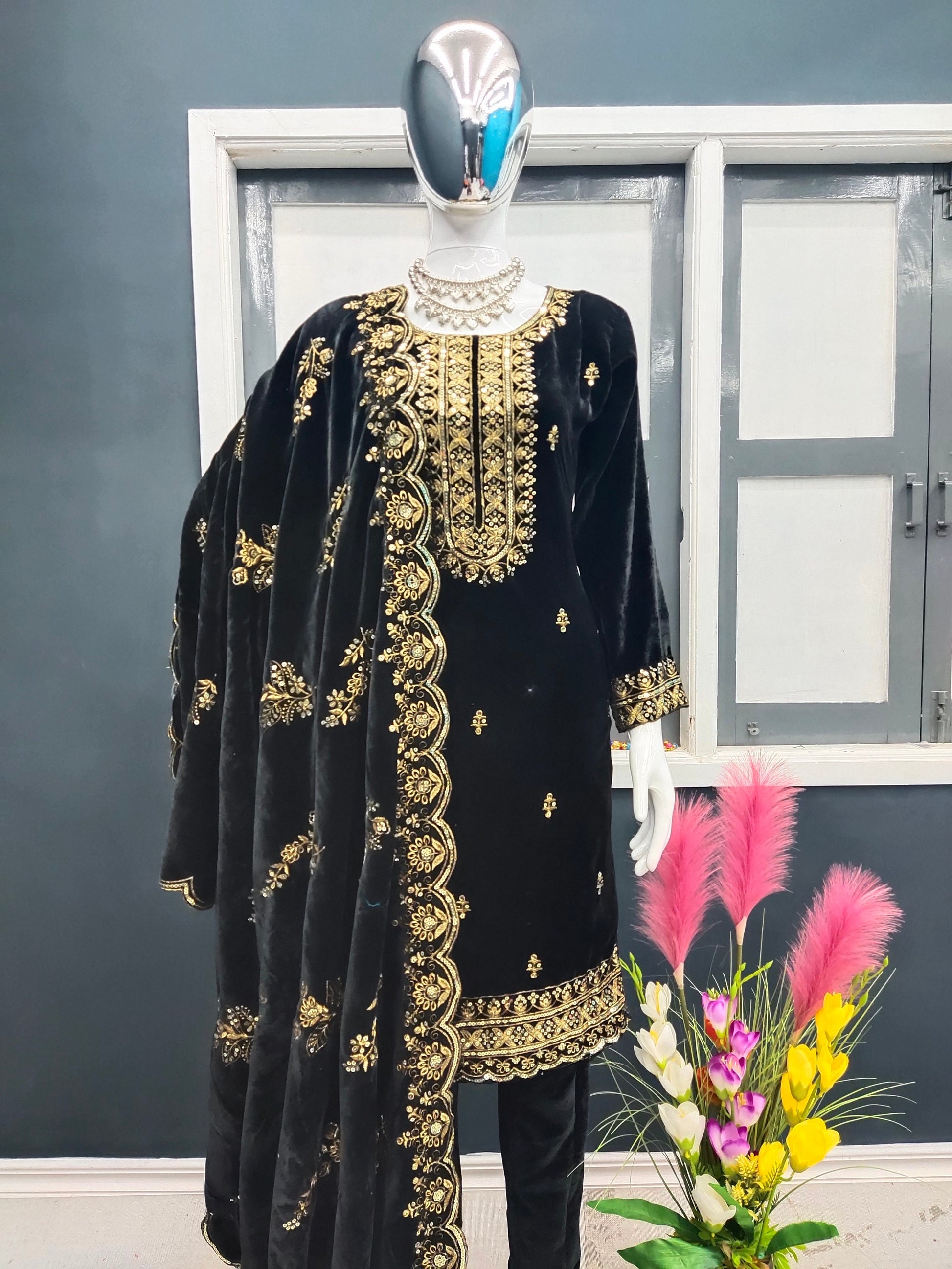 Designer velvet gown salwar kameez Pakistani wedding suit Indian Pakistani  wedding bridesmaids dress kurta dupatta 2pc set