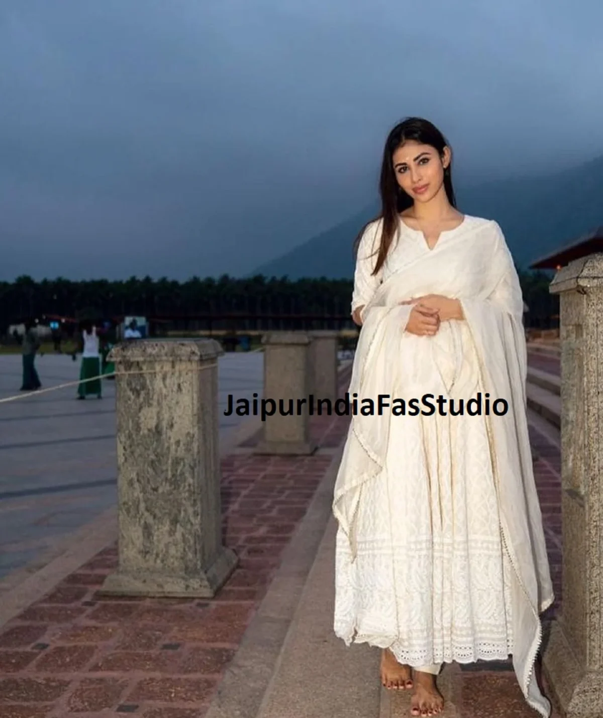 Small_Size_Suits Salwar_Kameez Plus_size_suits Pakistani_Salwar Pakistani_Dress Pakistani_Designer Kurta_Set_Woman Kurta_and_Kurti_Set Indian_Wedding_Dress Indian_Dresses_women Indian_Dress_woman Cotton_Salwar_Kameez Anarkali_Suit