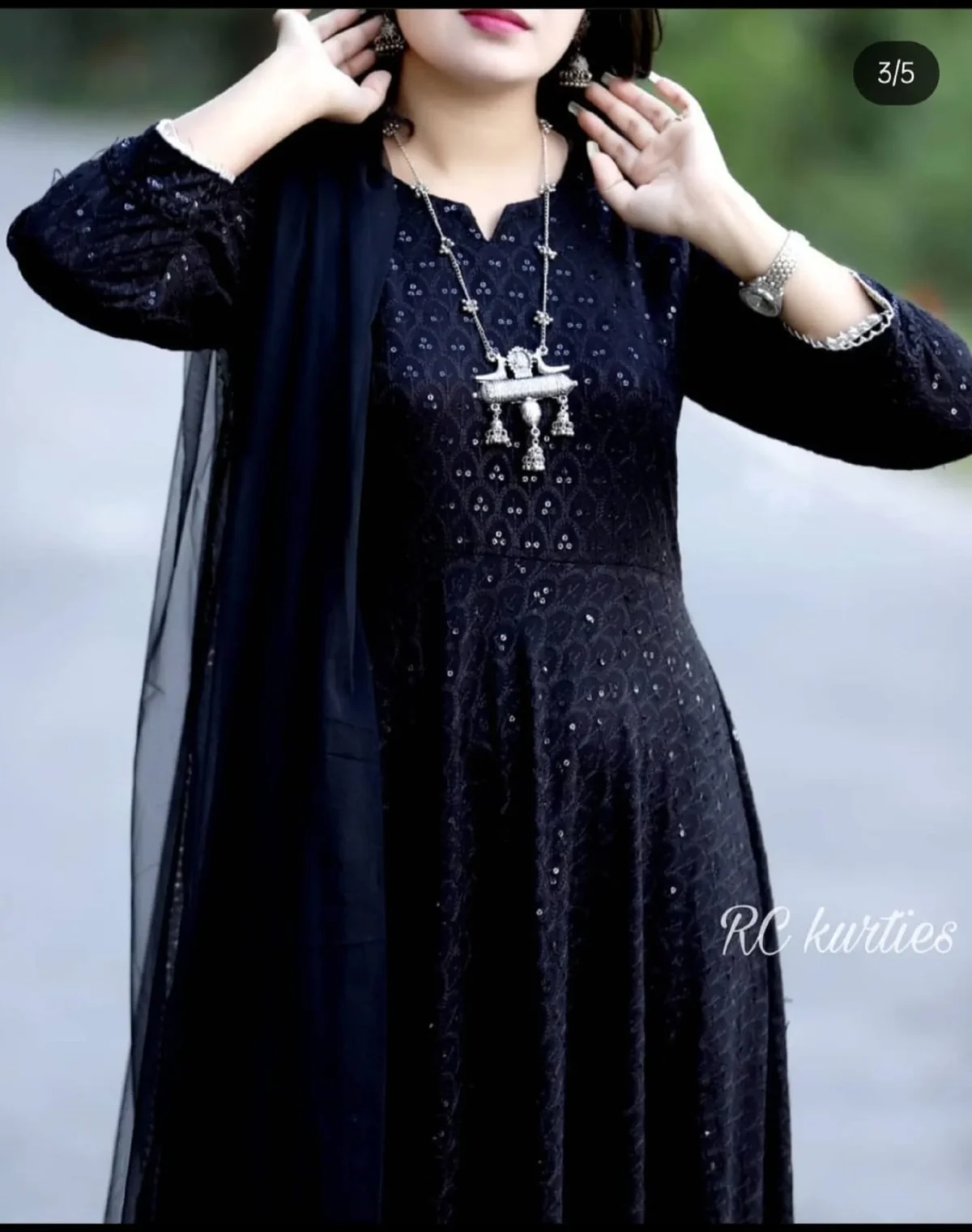 women_kurtis woman_kurtis traditional_dress salwar_kameez plus_size_suits party_wear_dress palazzo_set pakistan_salwar long_gown_set kurti_set indian_dress_woman indian_dress_kurti indian_dress