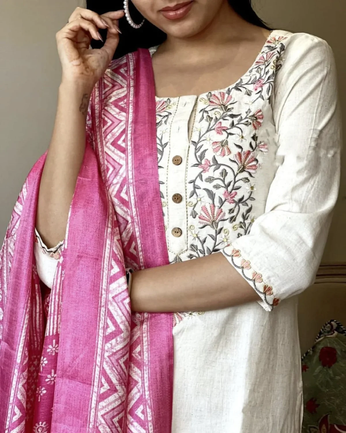 Handmade 3 piece Eid festive salwar kameez set for women featuring a cream straight kurti with floral embroidery, matching pants, and a vibrant pink printed dupatta – perfect for Indian ethnic parties, weddings, and special occasions